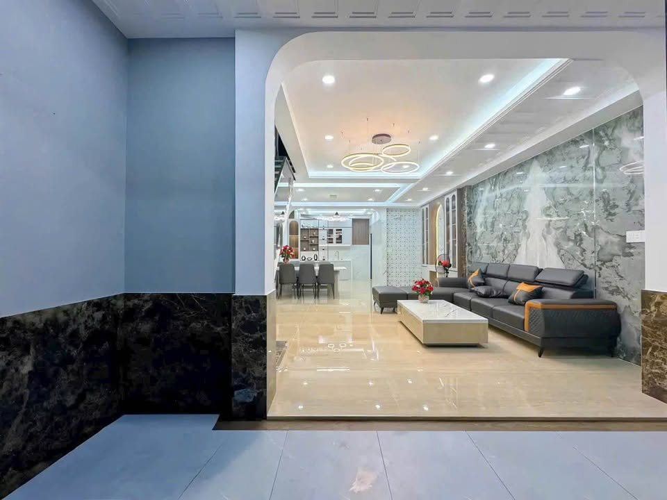 Bán Nhà Ngọc Thụy, vị trí TRUNG TÂM, 60m2, nhỉnh 8 tỷ