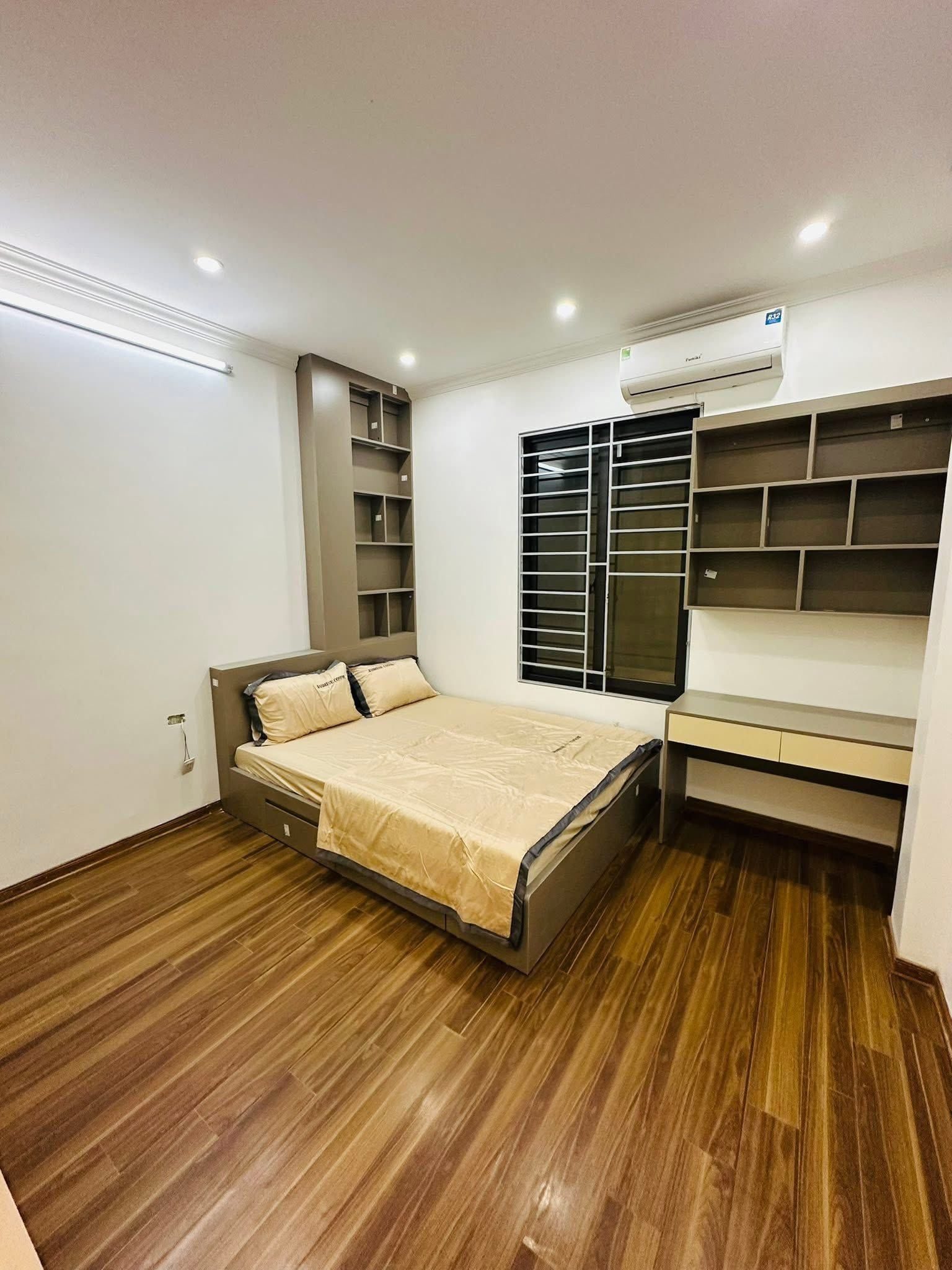 Trung Tâm Ngọc Thụy - 50m2 - Nhỉnh 8 Tỷ