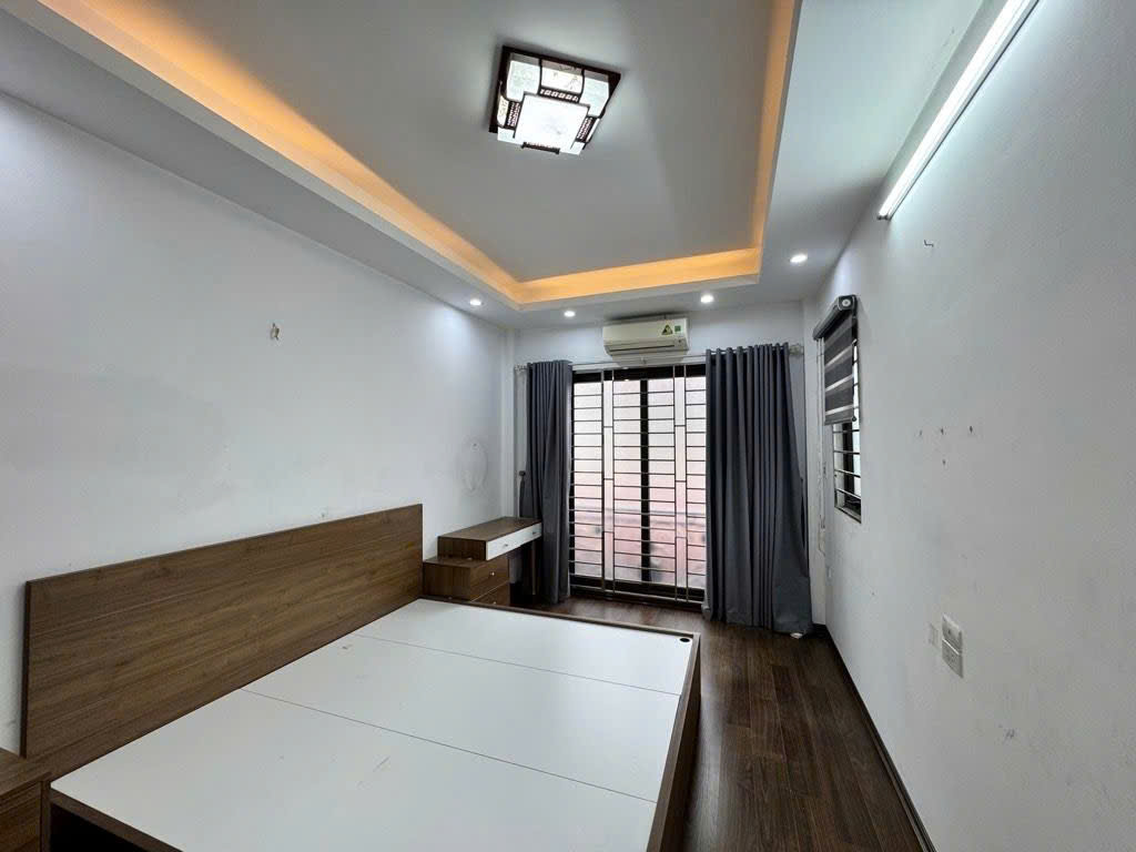 CHỦ CẦN THANH KHOẢN GẤP NHÀ 31m2 TẶNG NHÀ 4 TẦNG FULL NỘI THẤT- NHỈNH 5 TỶ