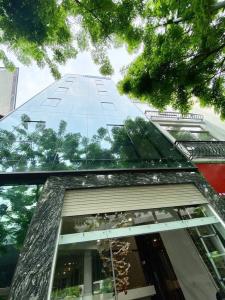 Bán nhà mặt phố Phạm Văn Đồng