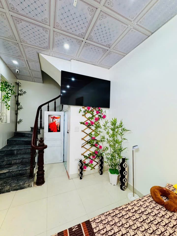 Bán nhà chính chủ khu vực Bát Tràng- Siêu phẩm lô góc