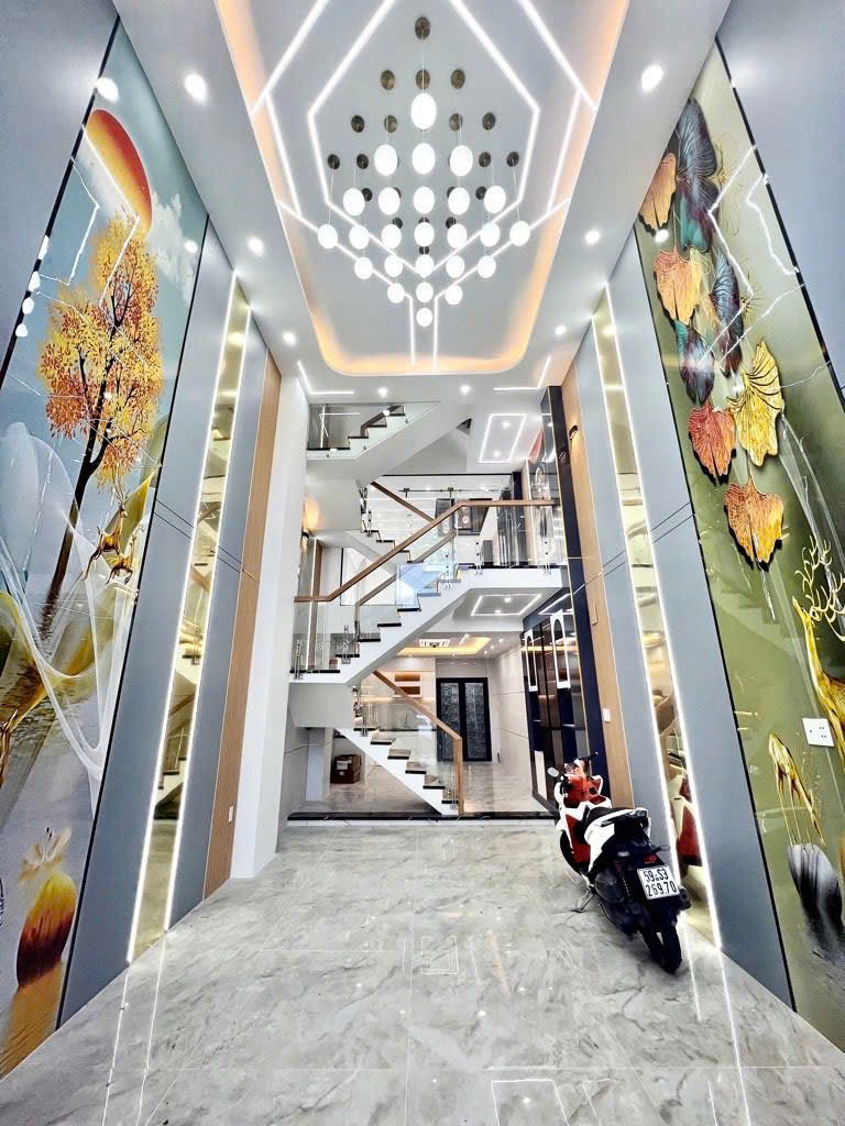 Siêu phẩm nhà mới 5 tầng 260m2 cần bán gấp