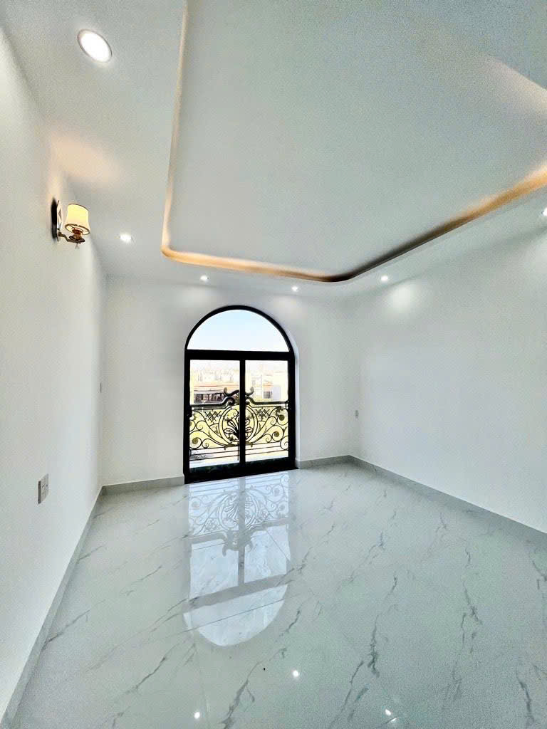 Siêu phẩm nhà mới 5 tầng 260m2 cần bán gấp