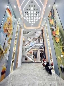 Siêu phẩm nhà mới 5 tầng 260m2 cần bán gấp