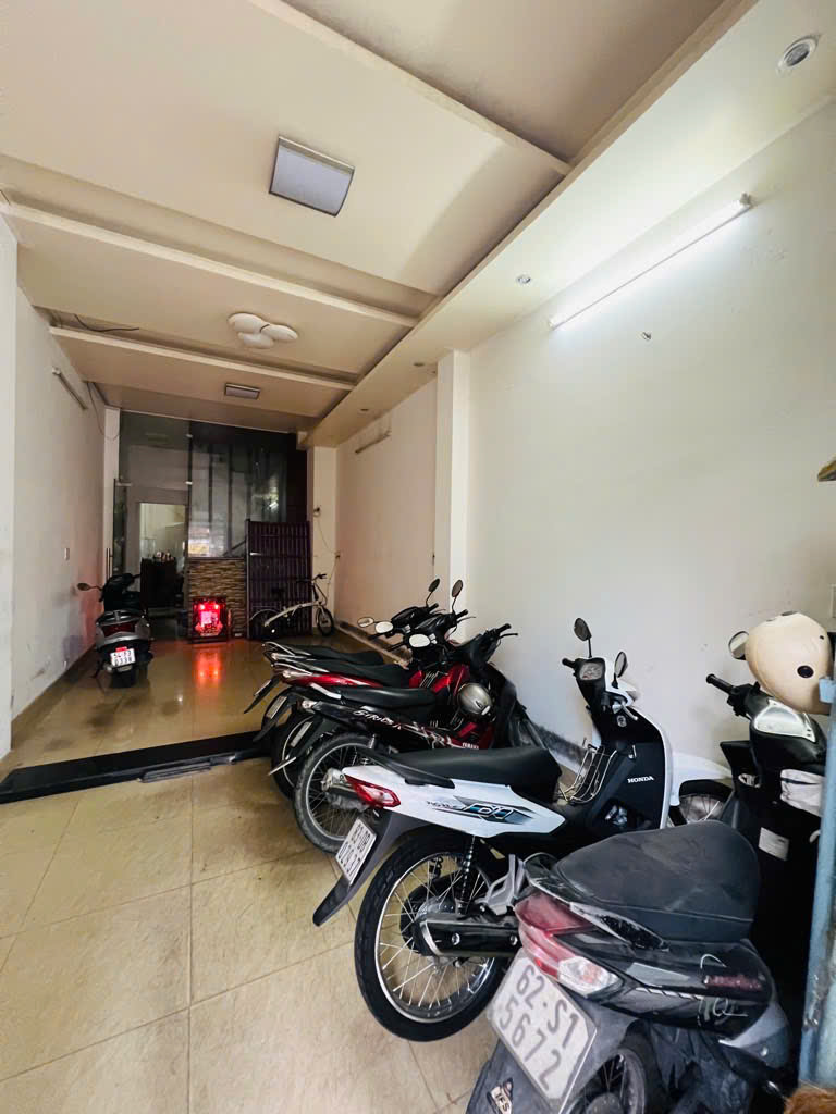 NHÀ MẶT TIỀN HẺM KINH DOANH LẠC LONG QUÂN -GẦN ÂU CƠ -HÒA BÌNH - NGAY CÔNG VIÊN ĐẦM SEN