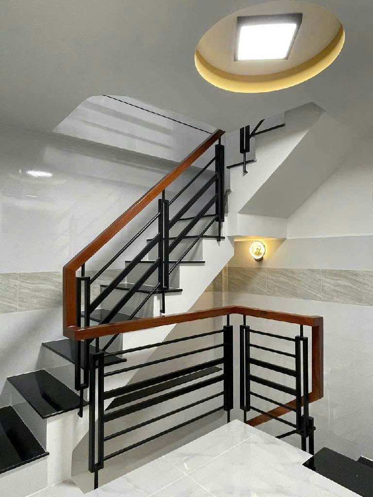 NHÀ ĐẸP MỚI NGAY HL2 ,GẦN ĐẦM SEN , HÒA BÌNH , PHAN ANH , LÊ VĂN QUỚI GIÁP TÂN PHÚ