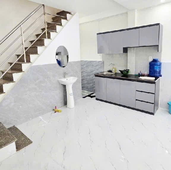 SIÊU PHẨM NHÀ 3 TẦNG HẺM XE HƠI , NHÀ MỚI ĐẸP LUNG LINH