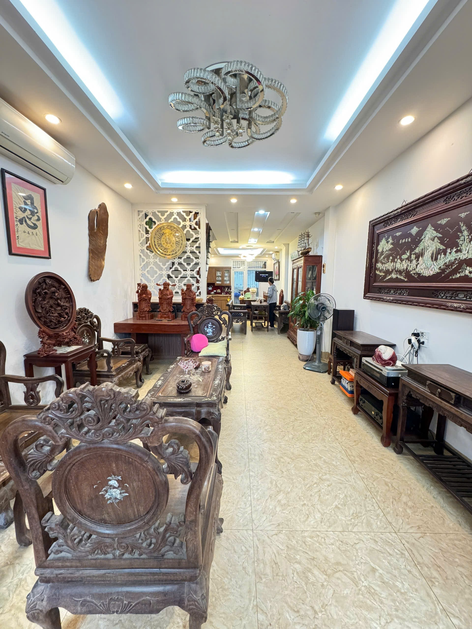 BÁN ĐẤT NGÕ 56 THẠCH CẦU LONG BIÊN. DT 80M .MT 4,5M  Ô TÔ ĐỖ CỬA. GIÁ ĐẦU TƯ.  LH 0862384811 LÀM VIỆC CHÍNH CHỦ.  miễn tiếp trung gian.