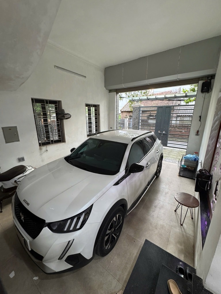 #THACHBAN #BATKHOI BÁN NHÀ 5 TẦNG.DT 155m². MT 8M. GIÁ RẺ BẤT NGỜ. Ô TÔ TRÁNH. GARA Ô TÔ. Bán nhà, 5 tầng. Đường bát khối, Thạch bàn Long Biên. Đt 155m Mt 8m .  LH 0962384811 . XEM TRỰC TIẾP NHÀ. LÀM VIỆC CHÍNH CHỦ.