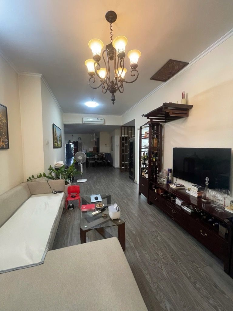 THẠCH BÀN. BÁN CĂN CHUNG CƯ- DT 110m² LÔ GÓC THOÁNG -   GIÁ HƠN 6 TỶ. Ảnh thật nhà thật 100%.Thiết kế hiện đại:  3ngủ ,2 VS , 2 ban công, chủ để lại nội thất​​- sổ đỏ​​CHÍNH CHỦ *  QNH CHỊ QUAN TÂM XIN LIÊN HỆ.:0962384811 LÀM VIỆC CHÍNH CHỦ.