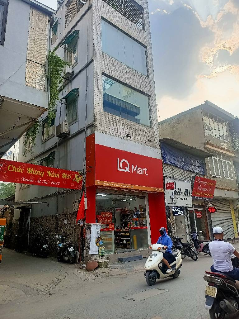 MẶT PHỐ LÔ GÓC KINH DOANH SẦM UẤT