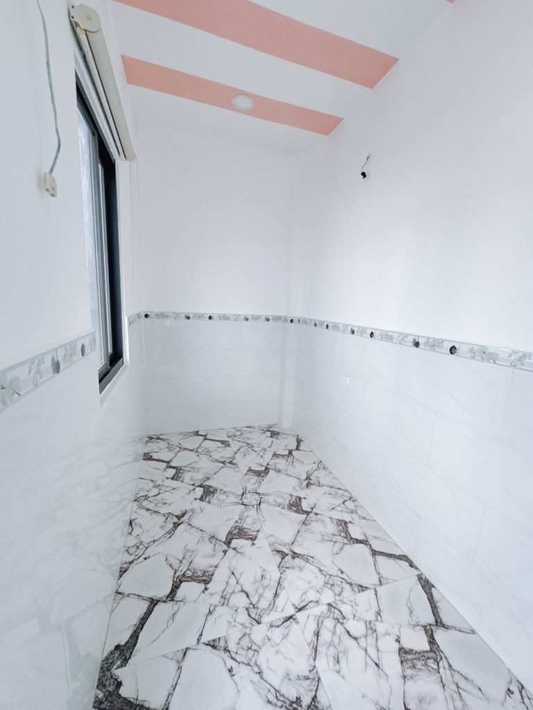 NHÀ ĐẸP 3 TẦNG - NGANG HƠN 3.7M -DÀI 12.5M ĐƯỜNG TRẦN XUÂN SOẠN-QUẬN 7