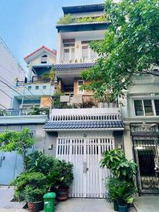 Bán nhà giá ngộp nhà Nguyên Hồng, Bình Thạnh - 69,7m2. Sổ sẵn hoàn công đầy đủ