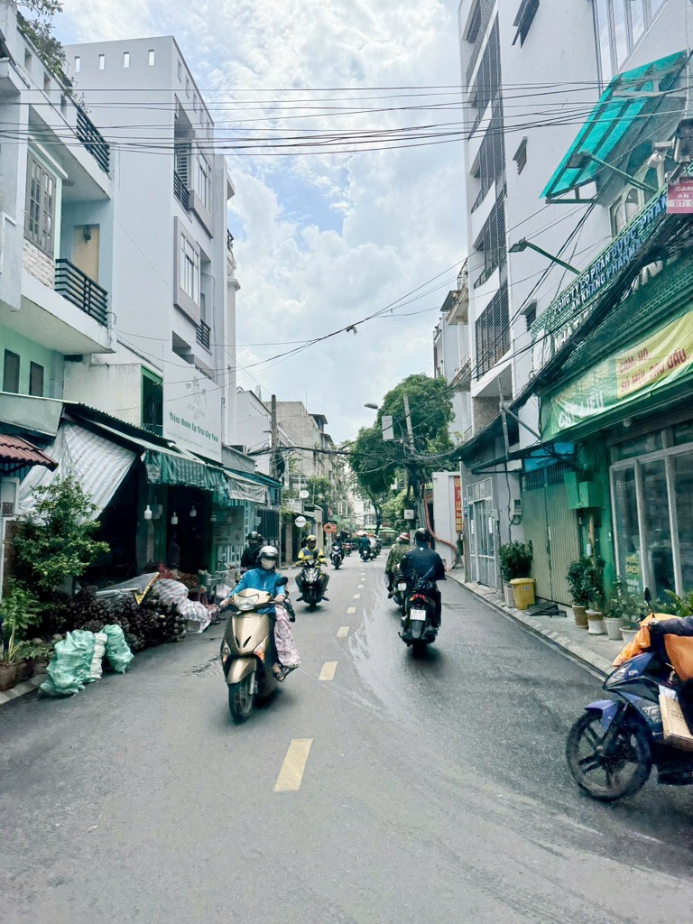 THÉP MỚI TÂN BÌNH ĐƯỜNG Ô TÔ 48M2 2 TẦNG NHỈNH 9.5 TỶ