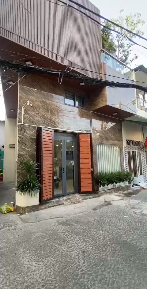 BÁN MỘT LÚC 2 CĂN ĐÔNG HỒ – 2 SỔ RIÊNG – HẺM XE TẢI LẠC LONG QUÂN – GẦN CHỢ TÂN BÌNH - NHỈNH 6 TỶ MỖI CĂN