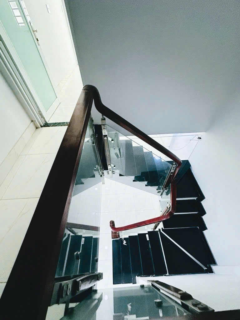 NHÀ HIẾM 2 MẶT TIỀN - NỞ HẬU CHỮ L - DTS HƠN 70M - KỀ BÊN KHU HIM LAM