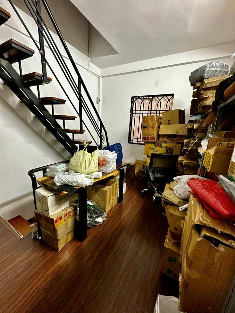 MẶT TIỀN KINH DOANH SẦM UẤT - ĐOẠN VIP LÊ VĂN SỸ, Q TÂN BÌNH