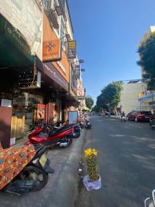 MẶT TIỀN KINH DOANH SẦM UẤT - ĐOẠN VIP LÊ VĂN SỸ, Q TÂN BÌNH