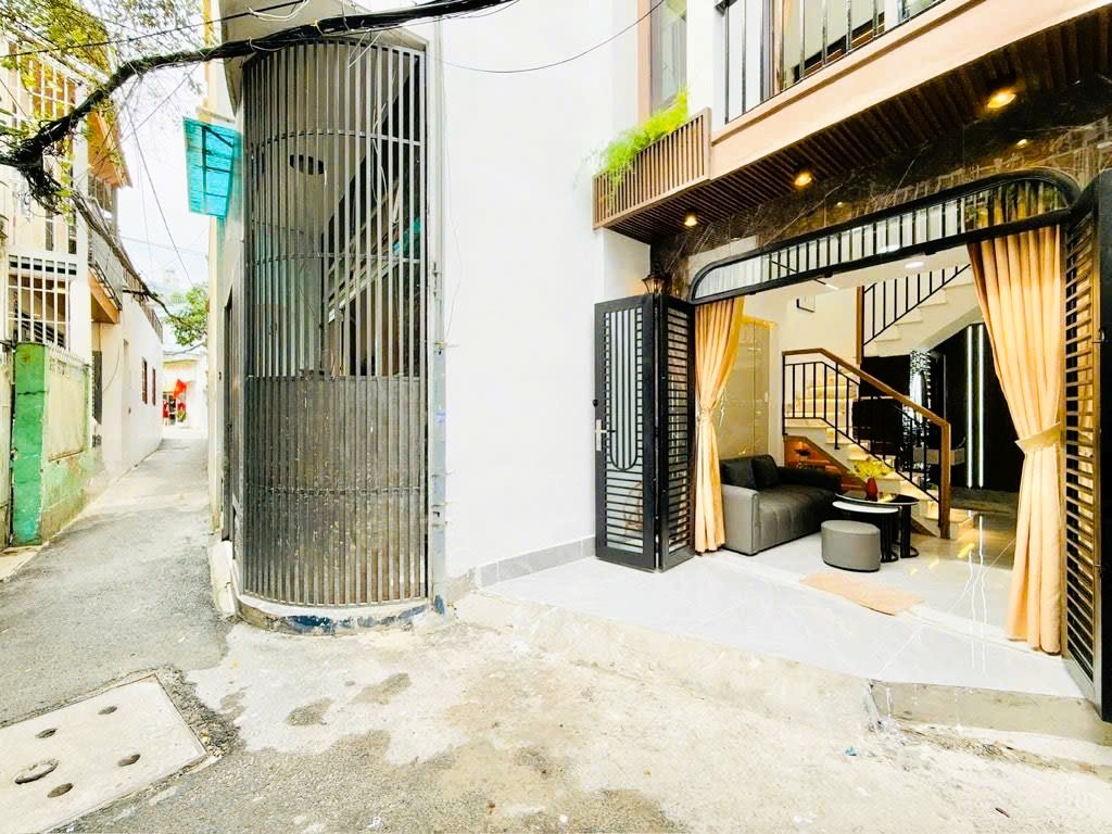 CHỈ 3.79 CÓ NGAY NHÀ NGUYỄN DUY CUNG 2 MẶT TIỀN, NGAY EMART