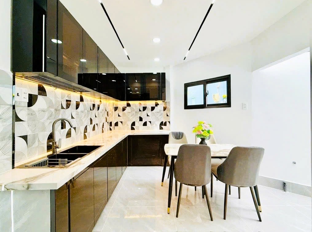 CHỈ 3.79 CÓ NGAY NHÀ NGUYỄN DUY CUNG 2 MẶT TIỀN, NGAY EMART