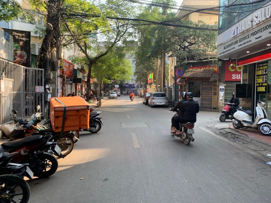 MẢNH ĐẤT ĐẸP CÒN SÓT LẠI - Ô TÔ ĐỖ CỬA - NGÕ THÔNG KINH DOANH NGÀY ĐÊM - XÂY TOÀ CHDV TUYỆT VỜI. 