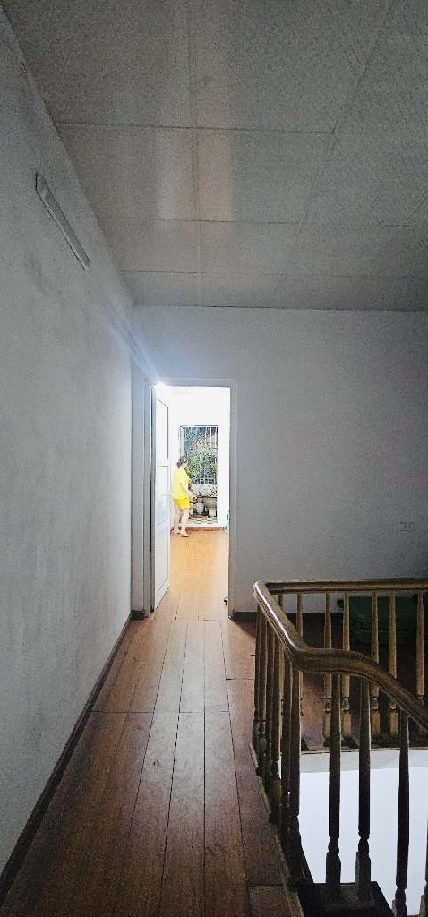 BÁN NHÀ GẤP TRONG TUẦN-NHÀ PHÂN LÔ 3 TẦNG-GẦN TRƯỜNG ĐẠI HỌC NGOẠI NGỮ VÀ LÀNG VIỆT KIỂU CHÂU ÂU GIÁ 8.5TỈ