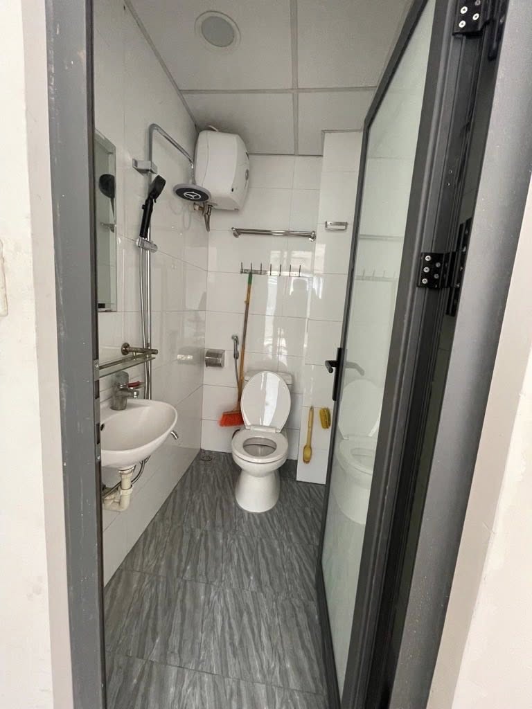 NHÀ MẶT PHỐ 5 TẦNG VỊ TRÍ ĐẮC ĐỊA-KHẢ NĂNG KHAI THÁC CAO