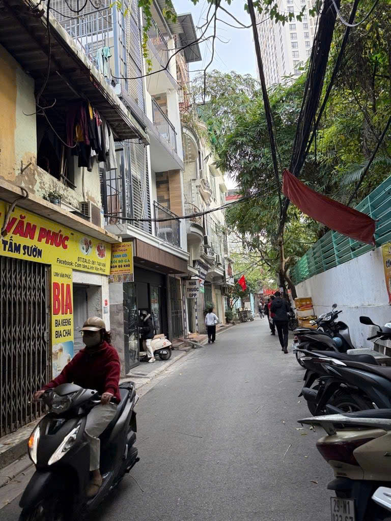 BÁN ĐẤT TẶNG NHÀ 3 TẦNG HƠN 41M – 72 NGUYỄN TRÃI Ô TÔ QUA – KINH DOANH ĐỈNH