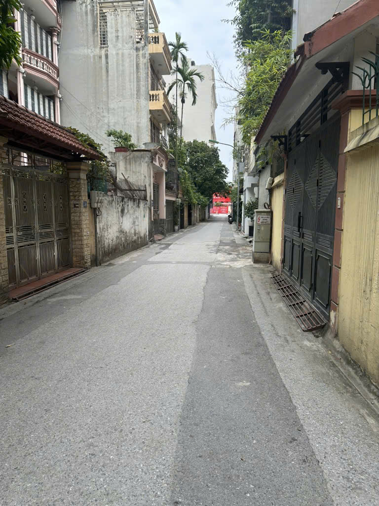 NHÀ ĐẸP 7 TÂNG THANG MÁY THÔNG SÀN – 236 LÊ TRỌNG TẤN – GARA Ô TÔ HƠN 10 ĐỒNG