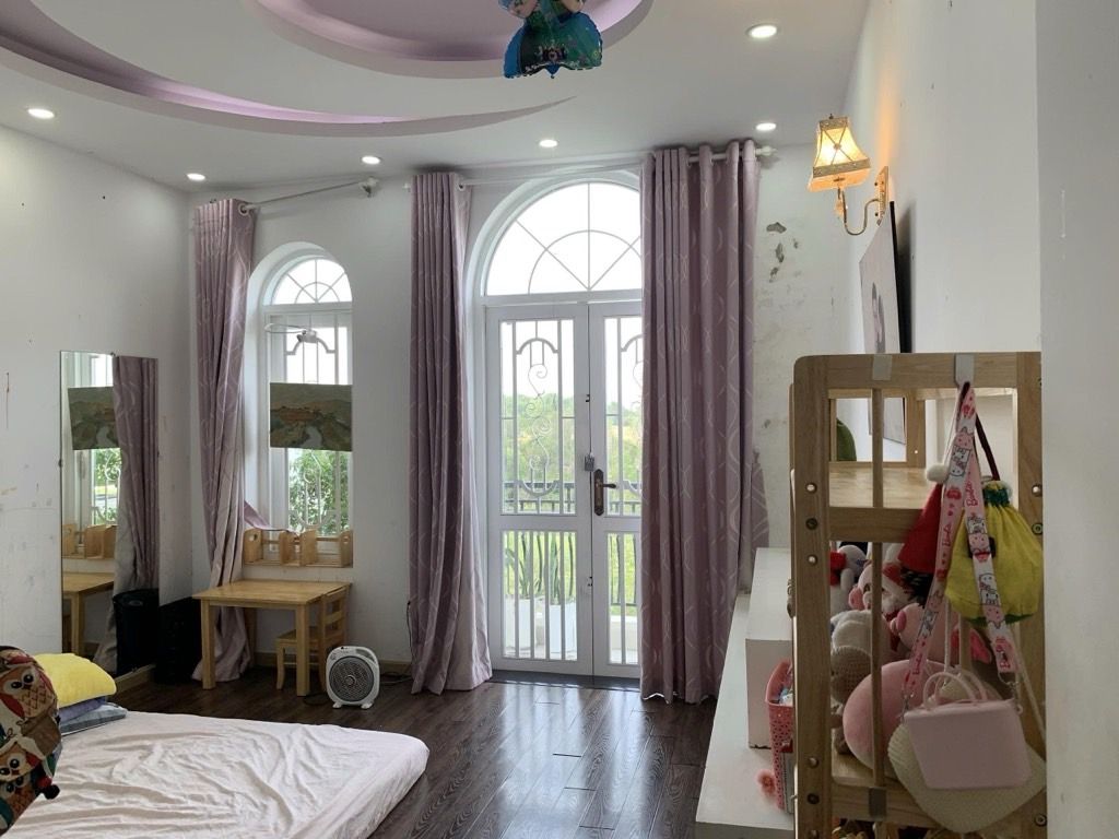 Nh.à 4 Tầng – H.xe H.ơi 6m – Ngang 4m – Gần Huỳnh Tấn Phát