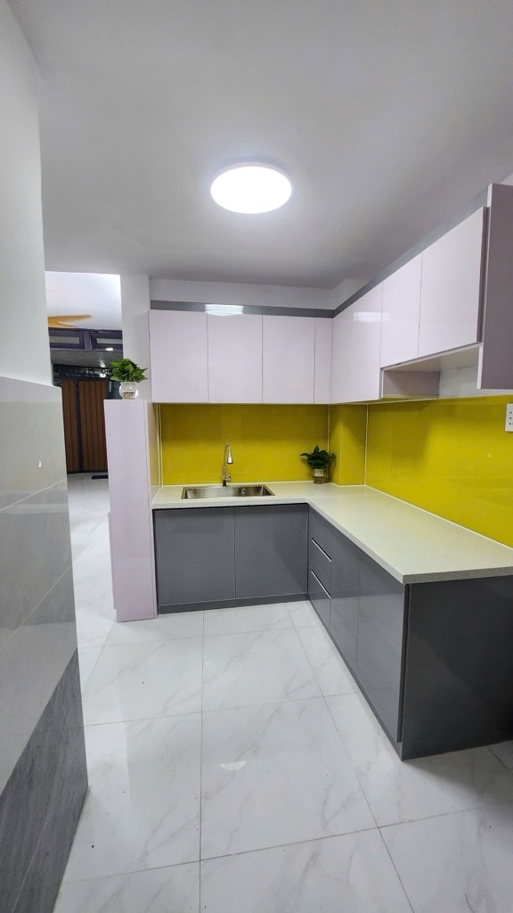 Nh.à 4 Tầng – 4.5x27 – Trục H.xe H.ơi – Khai Thác Dòng Tiền