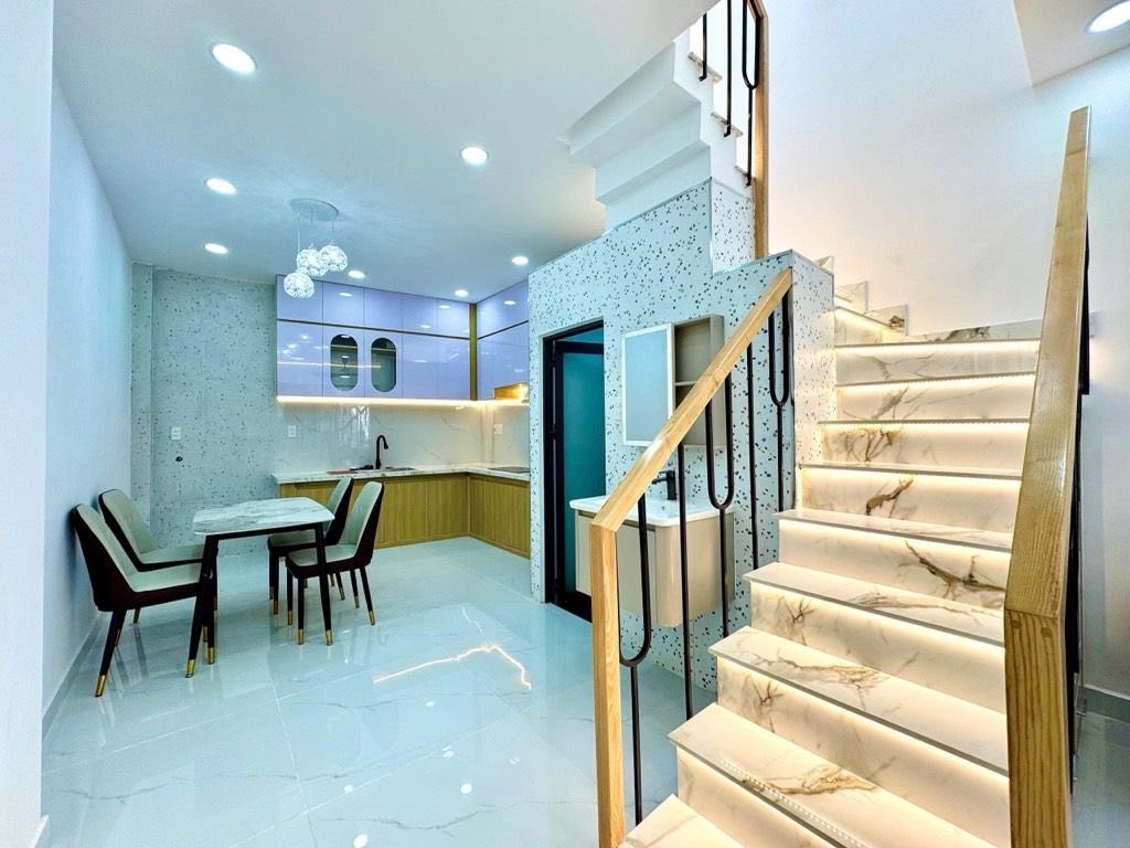 bán nhà đẹp  66m2 chỉ 4 ty4 lh 0983741939