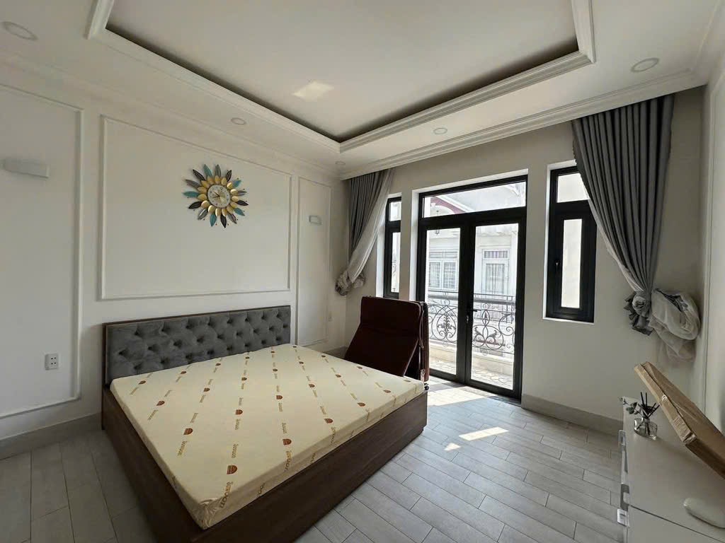 Nhà mới hẻm xe hơi tránh nhau tiện cho thuê hoặc kinh doanh