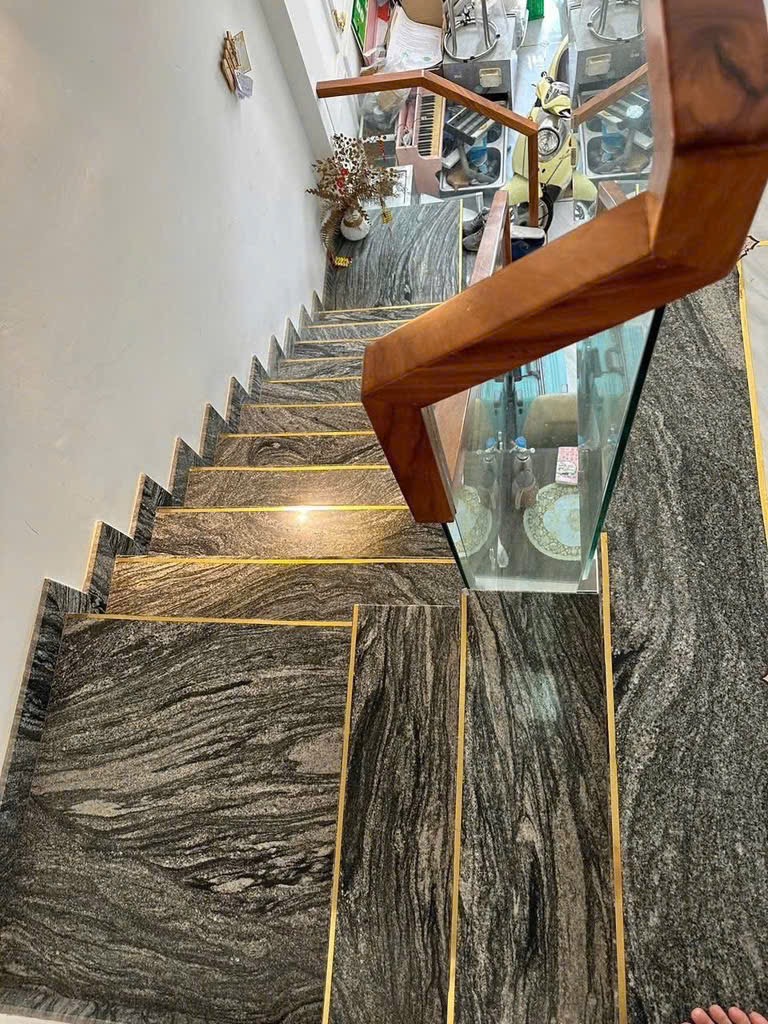 Nhà mới hẻm xe hơi tránh nhau tiện cho thuê hoặc kinh doanh