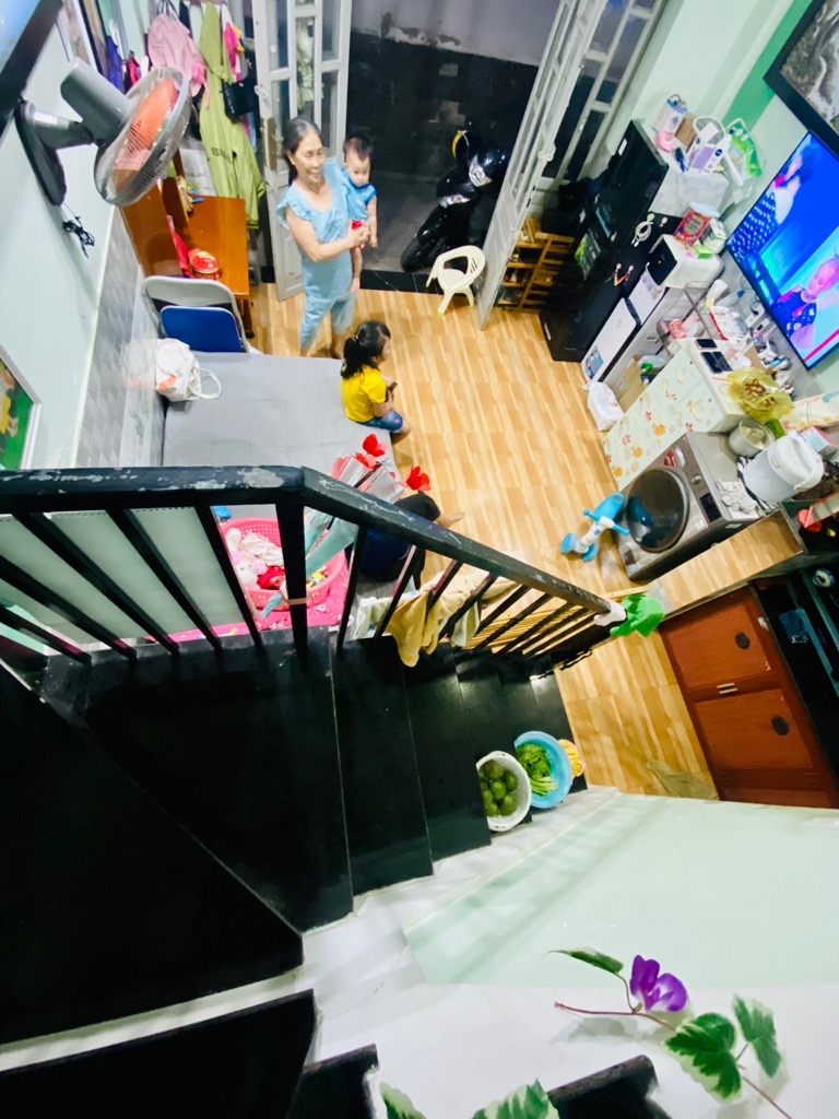 BÁN NHÀ GIÁ RẺ GẦN NGÃ TƯ GÒ MÂY CHỈ HƠN 1 TỶ, DT: 44M