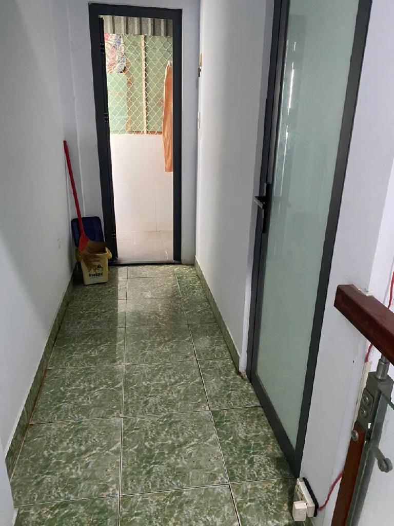 BÁN NHÀ SIÊU RẺ NGAY NGÃ TƯ GÒ MÂY, NGANG 5M GIÁ CHỈ HƠN 2 TỶ