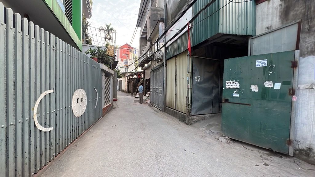 Mặt phố Đại mỗ -sổ đỏ nở hậu