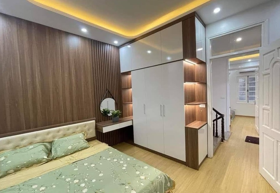 Nhỉnh 4 tỷ - Nhà phố Lê Quý Đôn Hà Đông 30m2 5 tầng