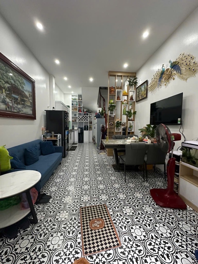 Bán nhà Hồ Tùng Mậu, 30m2 5 tầng về ở ngay