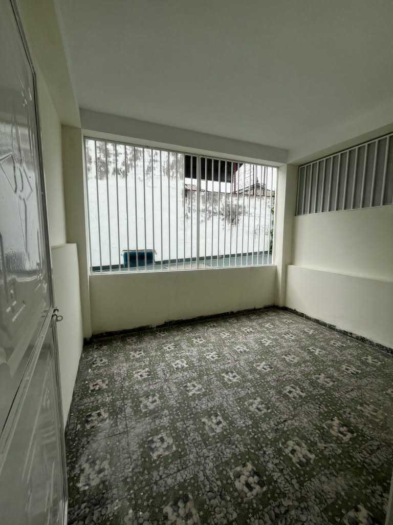 PHÙNG HƯNG_ NGAY VIỆN 103 HÀ ĐÔNG, NHÀ ĐẸP 5 TẦNG_ THANG MÁY_ Ô TÔ SÁT NHÀ_ Ô TÔ ĐỖ ĐỂ ĐÊM NGÀY CÁCH NHÀ CHỈ 20M, DT 32M2, 8.TỶ