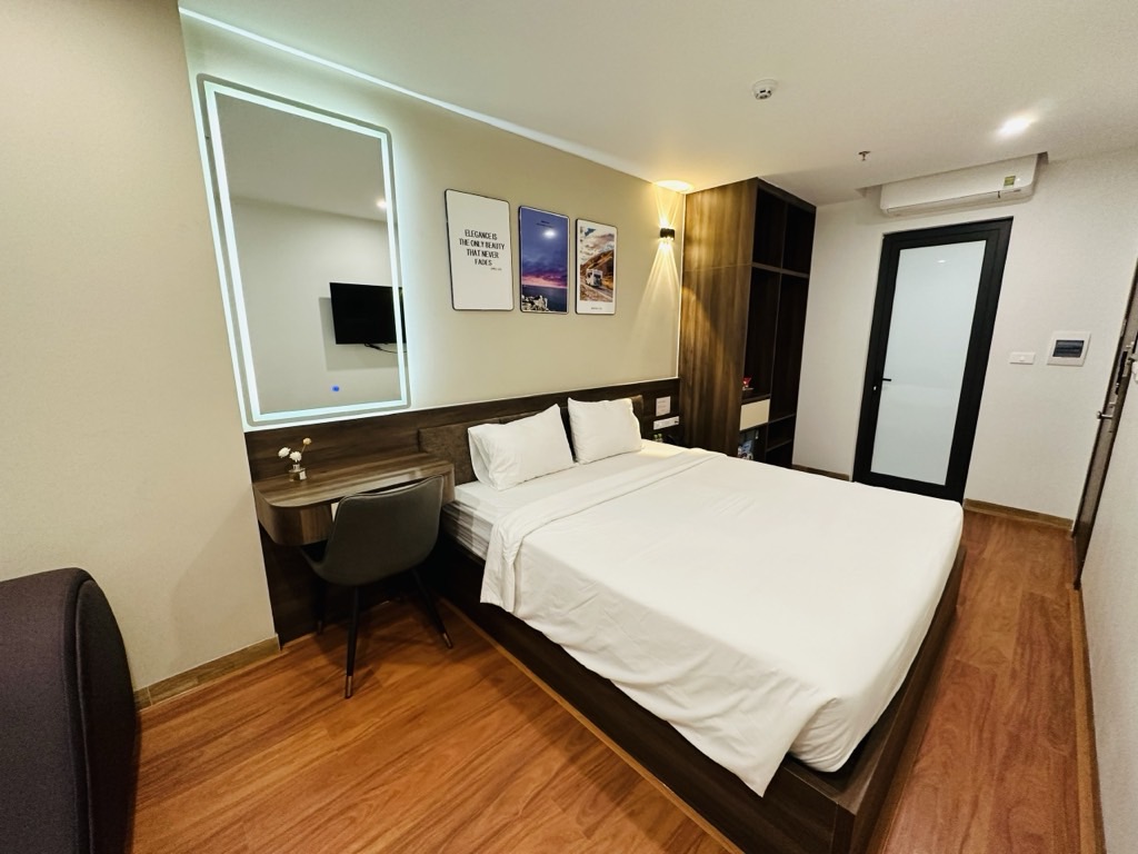 Bán Nhà Hồ Đền Lừ, 115m, 9 Tầng Thang Máy, View Hồ, Dòng Tiền 4 Tỷ/Năm, Giá 48 Tỷ