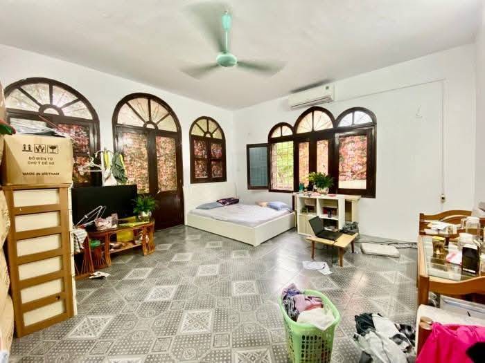 Bán Nhà mặt Phố Võ Thị Sáu, 136m, 42 Tỷ, Lô Góc, View Công Viên, Vỉa Hè Kinh Doanh Sầm Uất Ngày Đêm