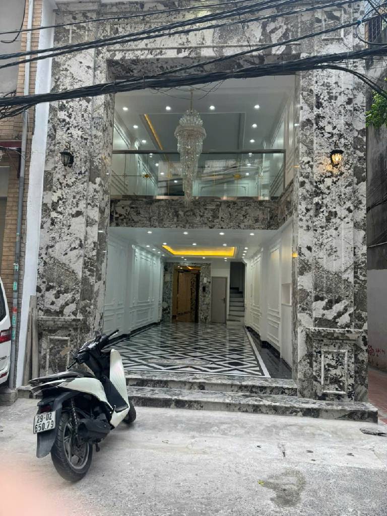 Bán Nhà Đẹp Mặt Phố Yên Lạc, 52m, 26 Tỷ, 7 Tầng Thang Máy, Vỉa Hè Kinh Doanh, Lô Góc,