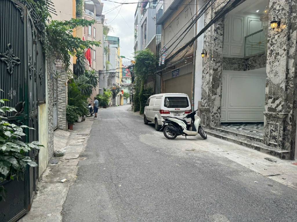 Bán Nhà Đẹp Mặt Phố Yên Lạc, 52m, 26 Tỷ, 7 Tầng Thang Máy, Vỉa Hè Kinh Doanh, Lô Góc,