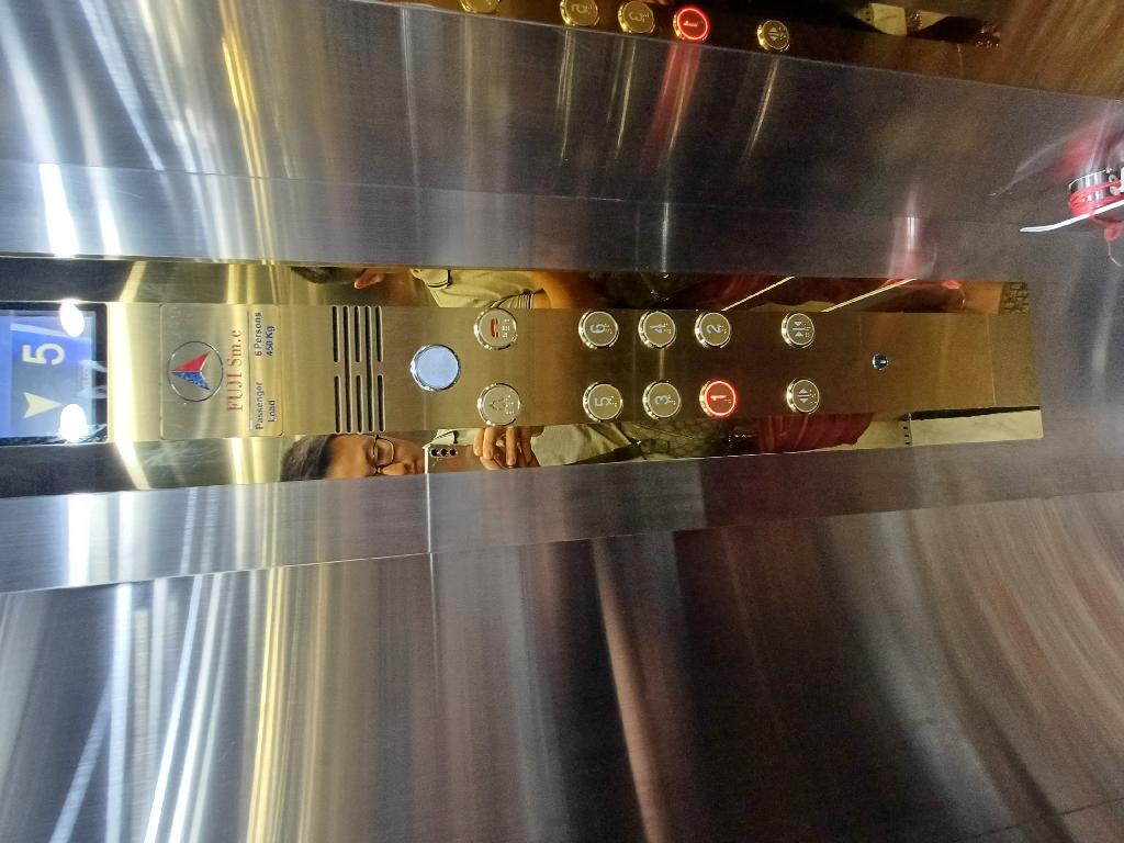 Bán Nhà Yên Lạc, 70m,  27 Tỷ, 7 Tầng Thang Máy, 17 Phòng Full Đồ KK, Dòng Tiền 1.1 Tỷ/Năm, PCCC Đạt Chuẩn