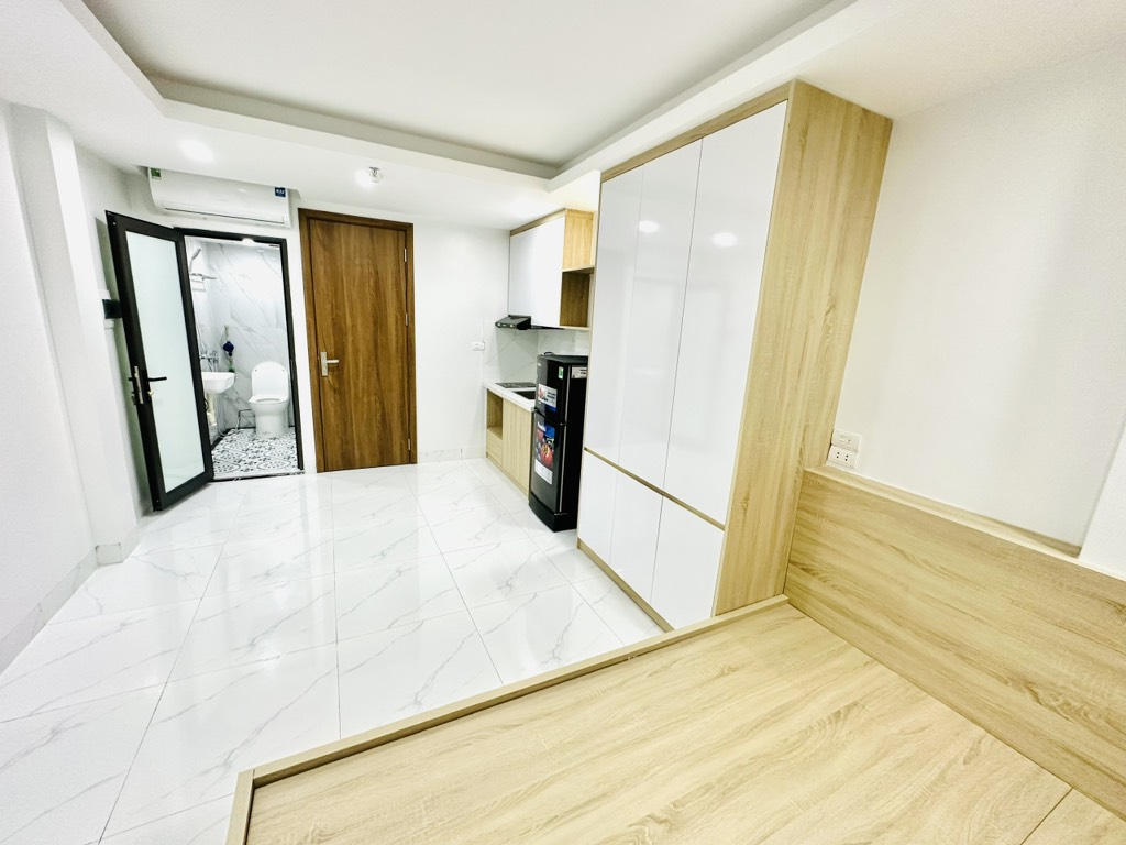 Bán Nhà Vũ Tông Phan, 80m, 7 Tầng Thang Máy, Ngõ Thông Ô Tô, 22 Phòng KK, Dòng Tiền 1.5 Tỷ/Năm, PCCC Đạt Chuẩn, 26.9 Tỷ