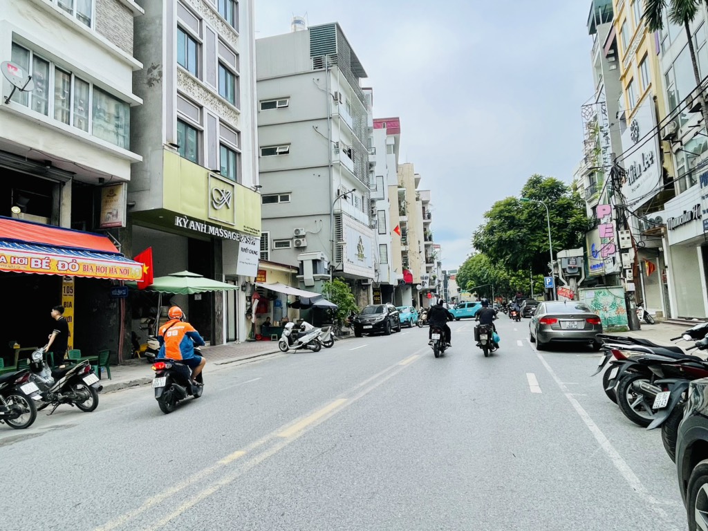 Bán Nhà Mặt Phố Trung Phụng, 9 Tầng Thang Máy, Lô Góc, Vỉa Hè Kinh Doanh,  32.5 Tỷ