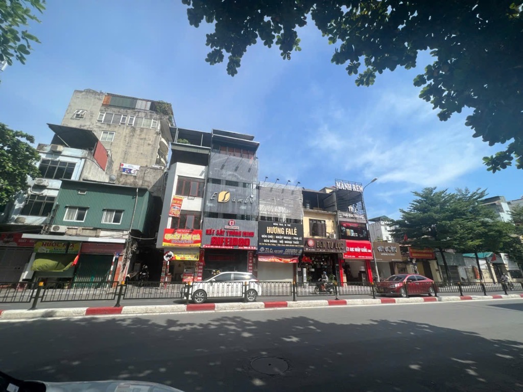 Bán Nhà Mặt phố Tôn Đức Thắng, 85m, 5 Tầng, Lô Góc, Vỉa Hè Kinh Doanh Sầm Uất, 54 Tỷ