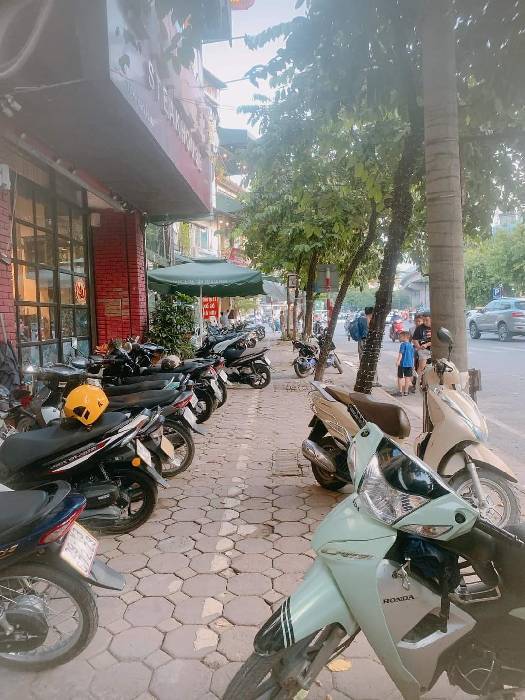 Bán Nhà Mặt Phố Hào Nam, 1 mặt Cát Linh, 105m, 5 Tầng, Vỉa Hè Kinh Doanh, View Ga Cát Linh, 47 Tỷ