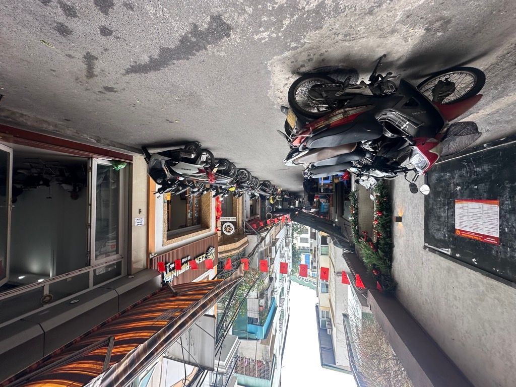 Bán Nhà Đồng Nhân, 42m, 5 Tầng, Ngõ Thông Kinh Doanh, 8 Phòng KK, Dòng tiền 300 Tr/Năm, 14 Tỷ